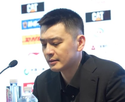 开云体育官网-胜新疆发布会！杨鸣爆赞赵继伟但未回正轨，继伟亲承恢复期很着急