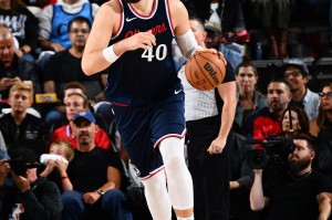 3年5860万！肉眼可见破坏进攻空间 祖巴茨真进入离队倒计时了？